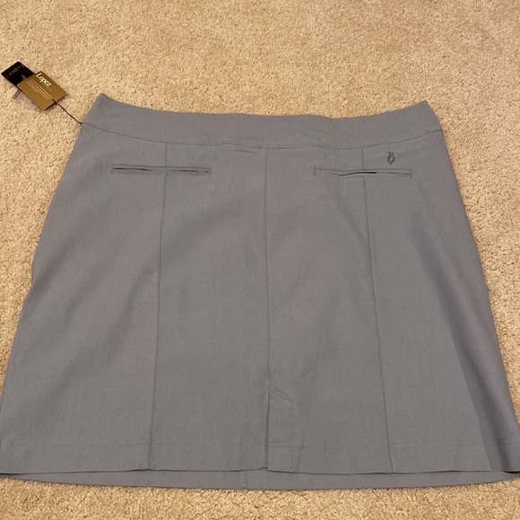Nancy Lopez NWT golf skort in gray - Women’s size 22. - Picture 6 of 14